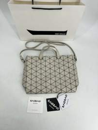 Picture of Issey Miyake Handbags _SKUfw115454968fw